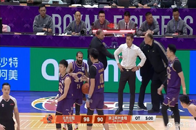 英超-阿昌庞处子球内托传射 切尔西3-0取两连胜